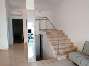 奈维斯Comfortable apartment with the view的相册照片