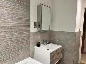 Gallery image of Comfy Modern APT - Sleeps 4 in Uppingham