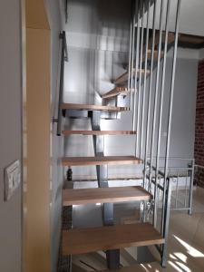 Palanda nebo palandy na pokoji v ubytování Nesti Relax Home