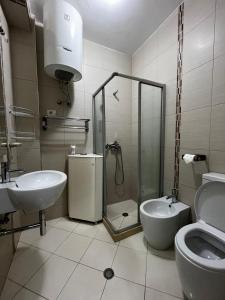 Photo de la galerie de l'établissement Apartament Golemi, à Golem 1 autre photo