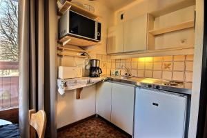 Zdjęcie z galerii obiektu Résidence Glieres - Appartement 2 pièces 5 personnes à Bourg Saint Maurice dans une résidence avec piscine et proche du funiculaire MAE-1760 w mieście Bourg-Saint-Maurice