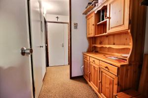 Zdjęcie z galerii obiektu Résidence Glieres - Appartement 2 pièces 5 personnes à Bourg Saint Maurice dans une résidence avec piscine et proche du funiculaire MAE-1760 w mieście Bourg-Saint-Maurice +4 zdjęcia