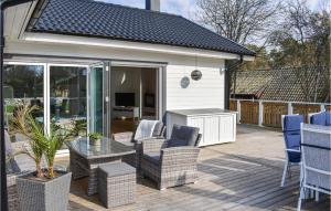 Patio nebo venkovní prostory v ubytování 3 Bedroom Cozy Home In Sölvesborg