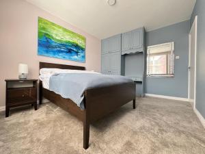 Postel nebo postele na pokoji v ubytování The Art House 8 Galway