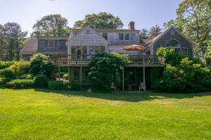 Zahrada ubytování Spacious Home with Direct Pond Access!