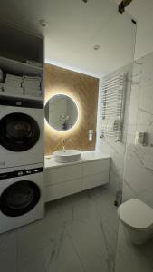 Ένα μπάνιο στο Nowoczesny Apartament w Przemyślu +43 φωτογραφίες