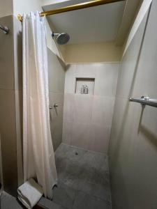 Koupelna v ubytování CityGem - 2 Bedrooms 2 Bath + 19 fotografií