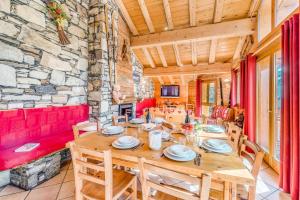 O zonă de relaxare la Chalet Gypaete - Chalet Traditionnel 90m2 - 5 chambres, 4 salles de bain, sauna MAE-5891