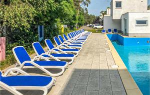 Πισίνα στο ή κοντά στο Awesome Apartment In Pogorzelica