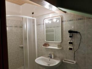 Ένα μπάνιο στο Hotel Garnì Maffei