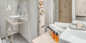 Kúpeľňa v ubytovaní Résidence Palafour - Studio 4 rénové, soigné, confortable - balcon vue lac MAE-7954