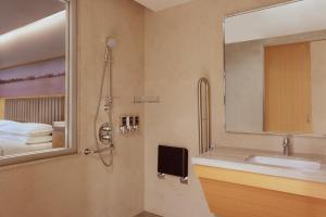 Bagno di Four Points by Sheraton Kochi Infopark