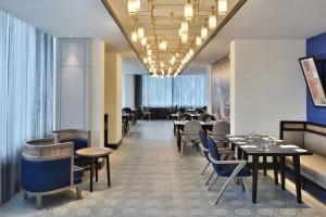TV o dispositivi per l'intrattenimento presso Four Points by Sheraton Kochi Infopark