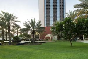 Zahrada ubytování Sheraton Oman Hotel