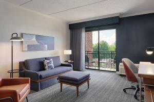 Istumisnurk majutusasutuses Courtyard by Marriott Saratoga Springs