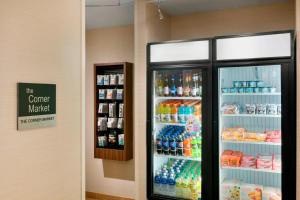 Certifikát, hodnocení, plakát nebo jiný dokument vystavený v ubytování Fairfield Inn & Suites by Marriott Smithfield