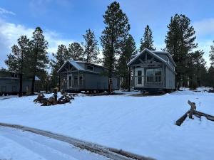 Cozy Cabins With Mountain View 7A talvel