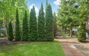 Κήπος έξω από το Holiday Home Choczewo Wschodnia +7 φωτογραφίες