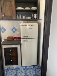 A kitchen or kitchenette at Casa Francesca Még 35 kép