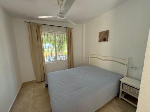 Postel nebo postele na pokoji v ubytování Villa Maravilla + 36 fotografií