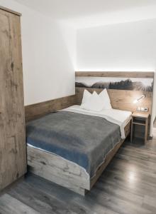 Postel nebo postele na pokoji v ubytování Landhotel Waldeck