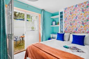 Voodi või voodid majutusasutuse Harbour House - Central Location with Free Parking toas