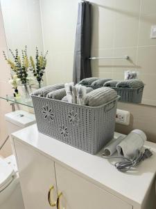 Kupatilo u objektu Stylish studio type apartment in Azure North