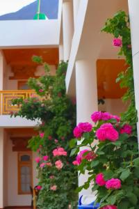 Rõdu või terrass majutusasutuses Hotel Thachung