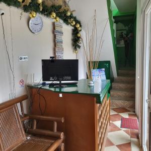 TV a/nebo společenská místnost v ubytování Green Monkey Resort Boracay + 30 fotografií