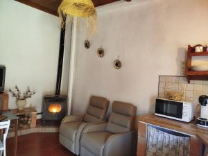 Posezení v ubytování CASA RURAL "LA CASITA" para 2 personas