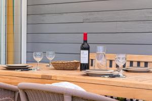 Nápoje v ubytovaní Domaine de la Garenne Ronel