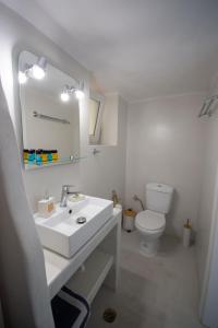 Gallery image of Ostria kythnos apartment in Kithnos +3 photos