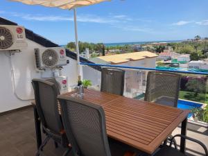 Balkón alebo terasa v ubytovaní Penthouse Playa Rabdells Oliva with pool and seaview