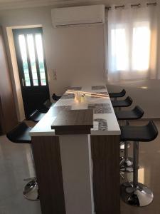 Фотография из галереи Tasos Cozy Apartment 1st Floor в городе Лефкас +23 фотографии