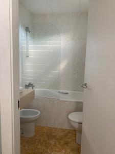 Ein Badezimmer in der Unterkunft Hostal Rural Can Enric