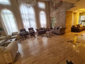 Istumisnurk majutusasutuses El Mesaadya Hotel فندق المساعدية