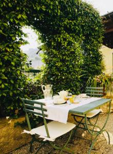 A garden outside Villa Giovanna