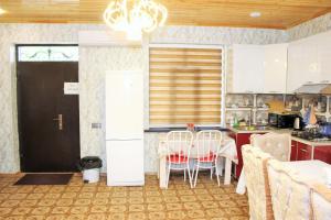 Afbeelding uit fotogalerij van Familihome in Ganja