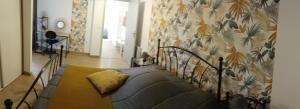A seating area at Richard