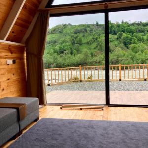 En balkon eller terrasse på Ardeşen Kladimos Bungalov