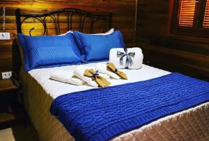 Cama ou camas em um quarto em Canyons Guest House