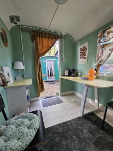 Fotografie z fotogalerie ubytování Het binnenerf yurt en keetjes v destinaci Nieuwleusen