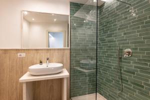 Koupelna v ubytování Domu Noa Hotel + 37 fotografií