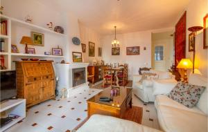 Posezení v ubytování Nice Home In Orihuela With Wifi