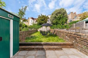 Gallery image of Sleek and Stylish Abode - Parking in Bristol +31 photos