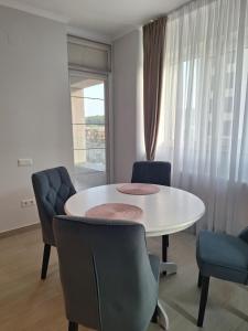 Et opholdsområde på City Luxury Apartment