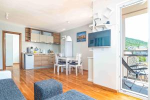 Kuchyň nebo kuchyňský kout v ubytování Krasici Suntime apartment
