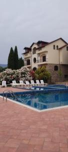 The swimming pool at or close to Villa Anna
