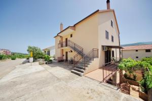 Hrvatska, STARI GRAD, Apartman Vitali