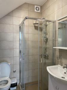 Koupelna v ubytování Apartmani Vrla NEW